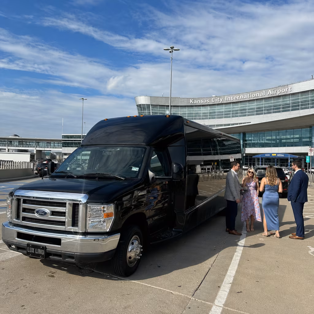 Rent a Bus to Kansas City International Airport (MCI)